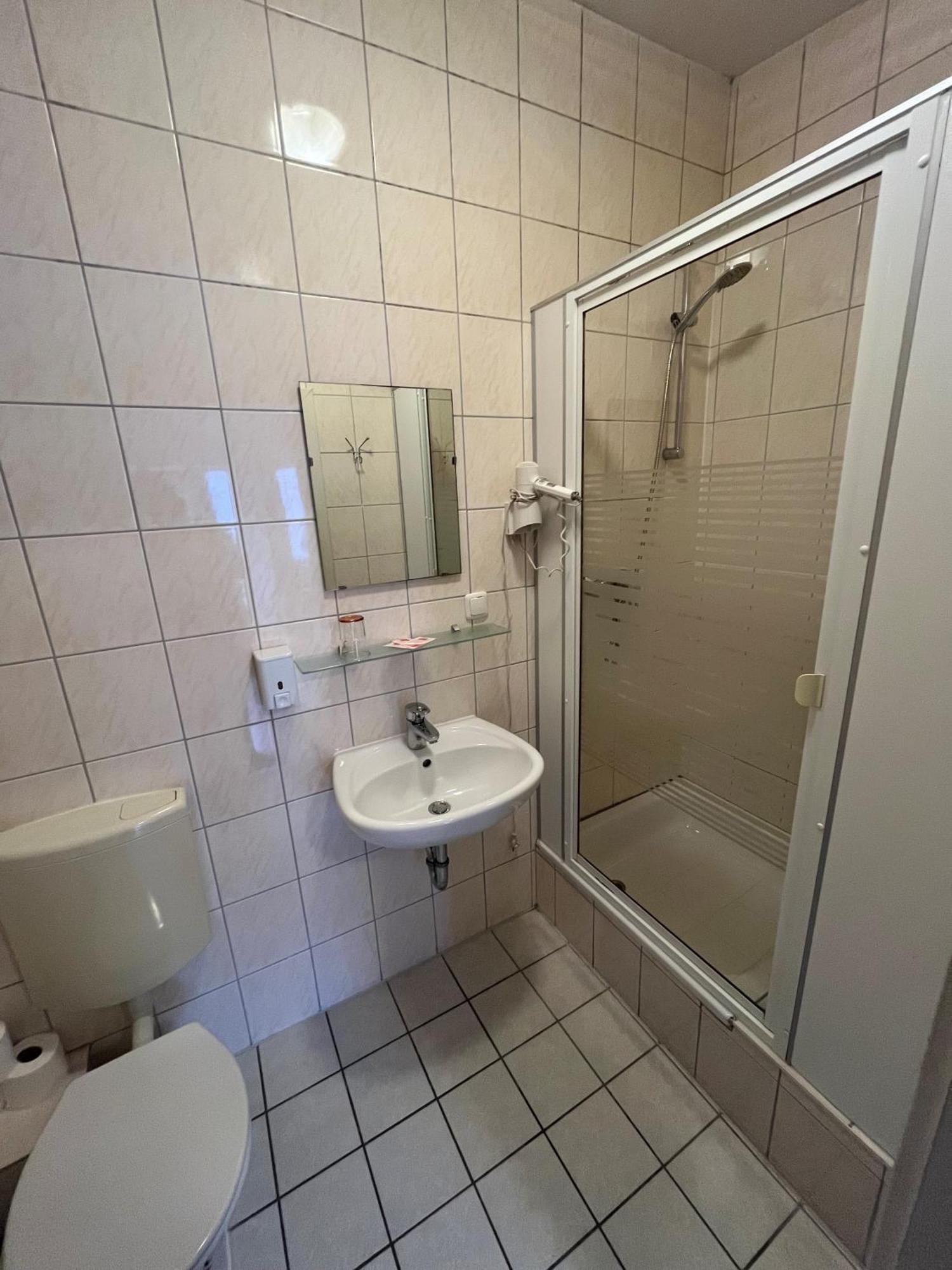 Pension Donau Ганновер Экстерьер фото